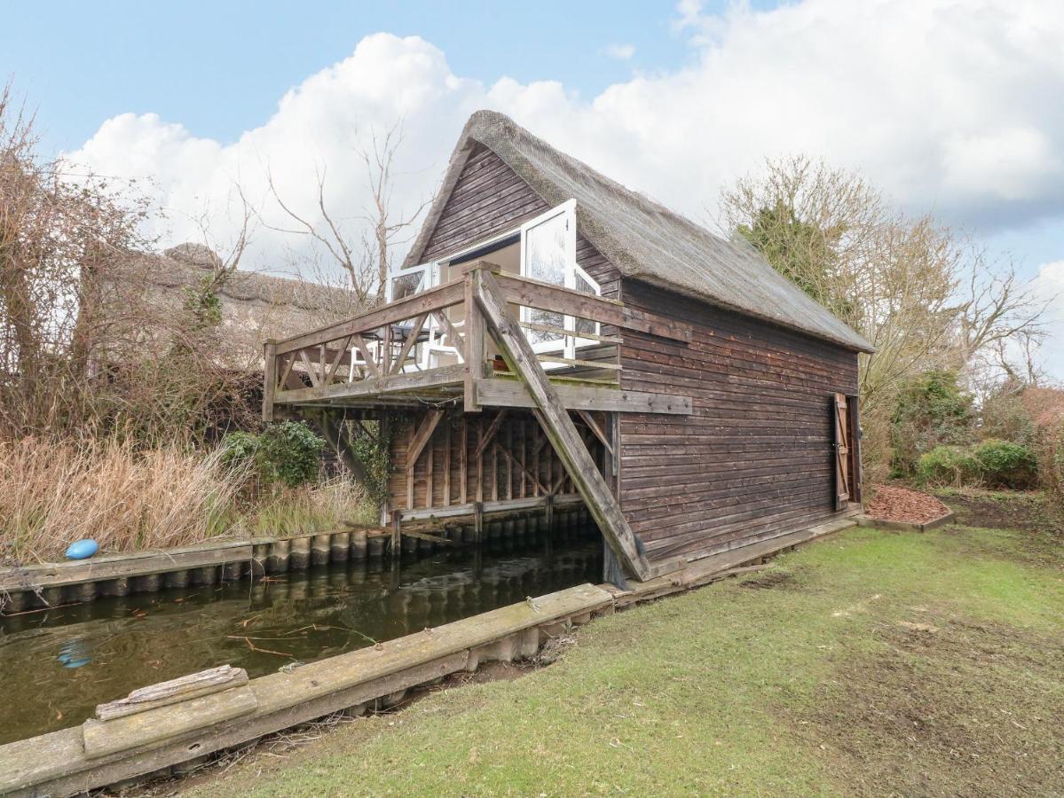 Cygnus Boathouse Villa South Walsham Buitenkant foto
