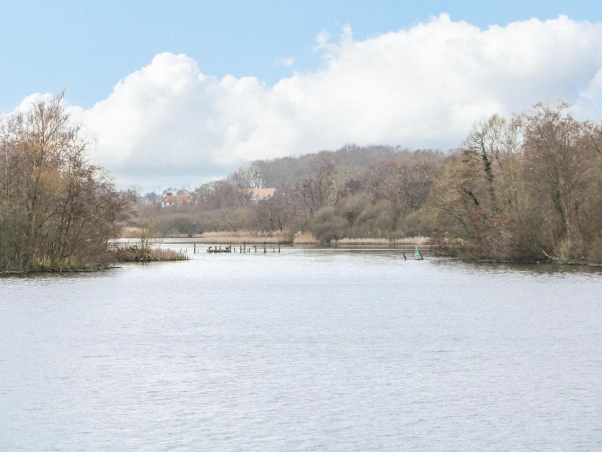 Cygnus Boathouse Villa South Walsham Buitenkant foto
